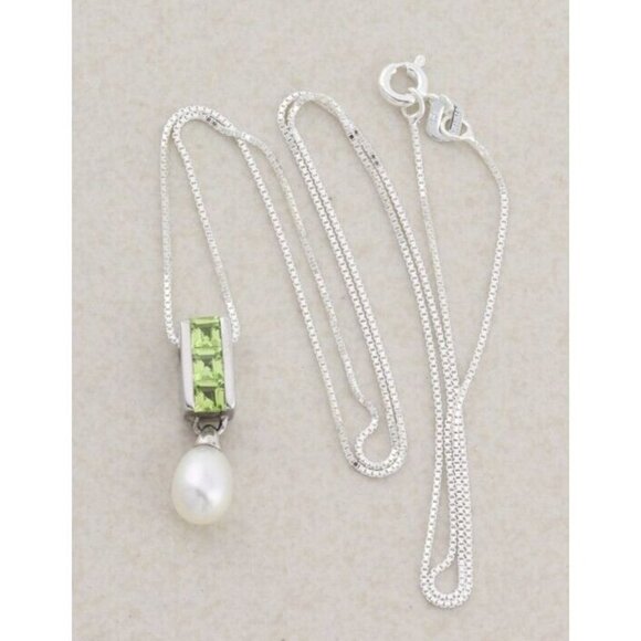 Sterling Silver Natural Peridot & Pearl Necklace 18" inch chain - Picture 1 of 8